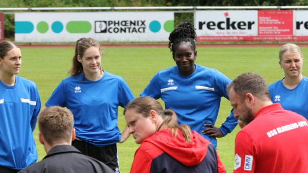 Noch befinden sich die Spielerinnen der HSG Blomberg-Lippe mitten in der Vorbereitung, Anfang Oktober richtet sich der Fokus dann auf den Europapokal. - © Oliver König