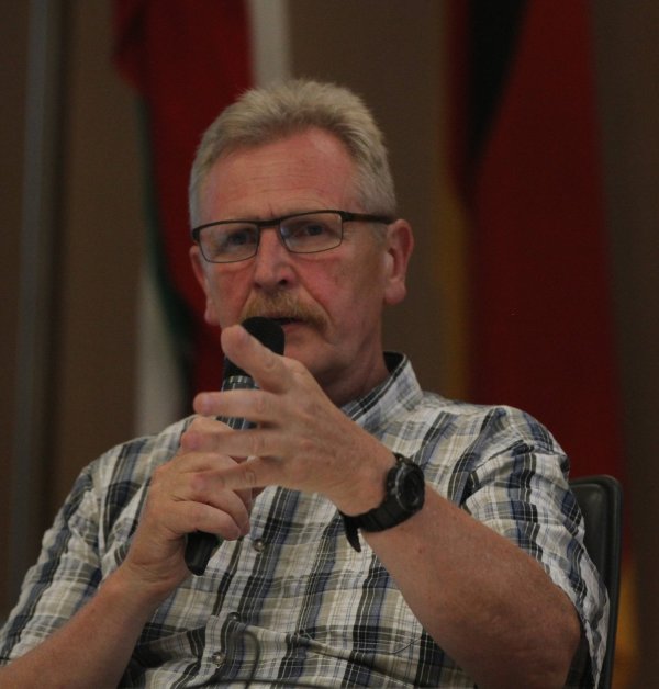 "Wir geben euch Empfehlungen an die Hand." Gottfried Dennebier, Kreisvorsitzender. - © Sebastian Lucas