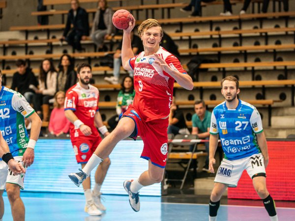 Jonathan Carlsbogard zählte in Göppingen wieder zu den Lemgoer Aktivposten. - © Eibner-Pressefoto / Michael Schmid