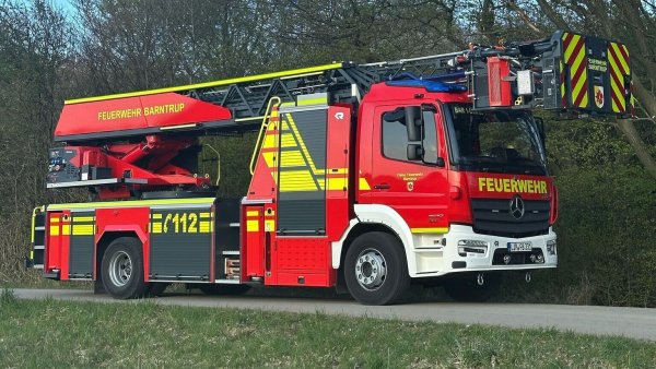Die neue Drehleiter für die Feuerwehr Barntrup. - © Feuerwehr Barntrup