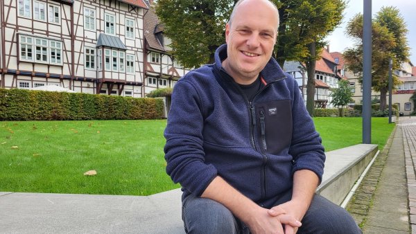 Der Lemgoer Markus Schulz engagiert sich seit seinem 15 Lebensjahr ehrenamtlich. Schnell kam er zum Deutschen Roten Kreuz. - © Freya Köhring