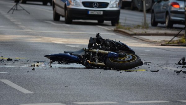 Zwei Motorradfahrer sind am Samstagnachmittag am Kalletaler Osterberg in einen Unfall verwickelt gewesen. Bei diesem Foto handelt es sich um ein Symbolbild. - © Symbolbild: pixabay
