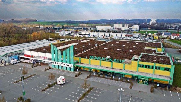 Mitarbeiter des Marktkaufs in Horn wollen weiter nach Tarif bezahlt werden. - © Foto: Nicole Ellerbrake