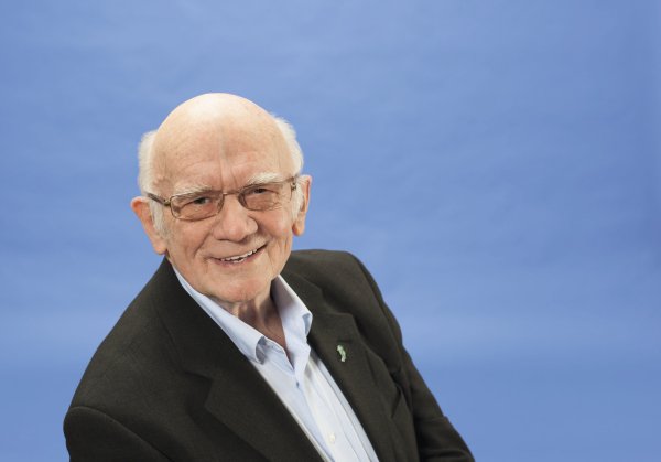 August Nagel ist bislang der Alterspräsident im Detmolder Stadtrat gewesen. Nun scheidet er aus der aktiven Politik aus. - © Freie Wähler
