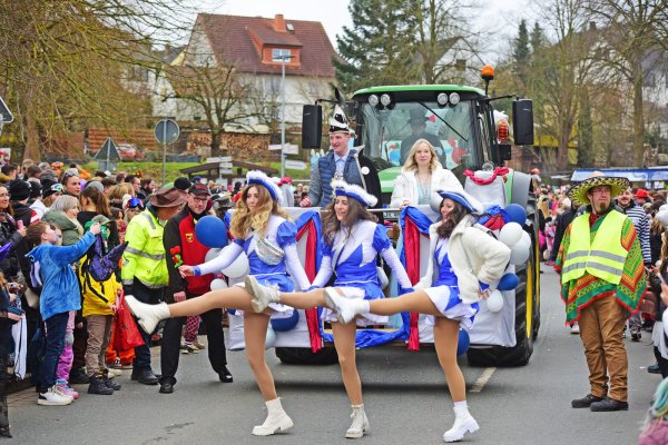 Festumzug in Kalldorf - © Nicole Ellerbrake