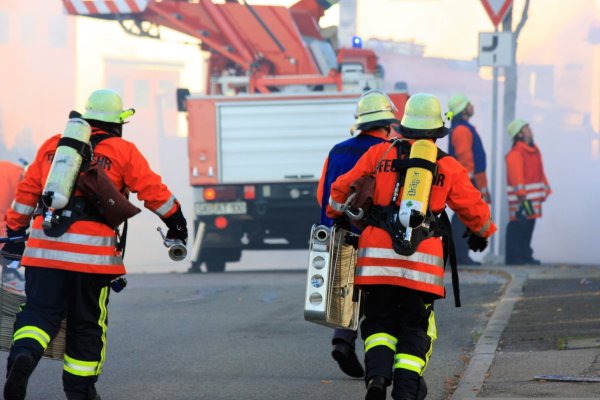 Sie retten Besitz und Leben. Doch auch die Feuerwehr ist auf das Engagement von Ehrenamtlern angewiesen. - © Symbolbild: Pixabay