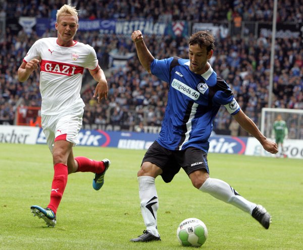 In 221 Pflichtspielen streifte sich Markus Schuler (r.) das Trikot von Arminia Bielefeld über. - © Wolfgang Rudolf