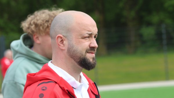 Andre Patscha geht in sein zweites Jahr als Trainer beim SV Diestelbruch-Mosebeck. - © Sebastian Lucas