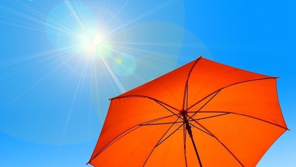 Das Gesundheitsamt warnt vor den extrem Temperaturen am Wohenende - und gibt Verhaltenstipps. - © Symbolbild Pixabay