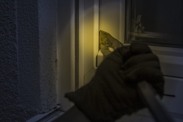 Wie die Täter in das Gebäude gelangen konnten, steht laut Polizeibericht noch nicht fest. - © Symbolfoto: pixabay.com