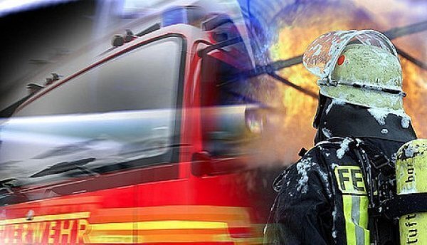 Drei Häuser mussten vorsorglich geräumt werden. - © dpa