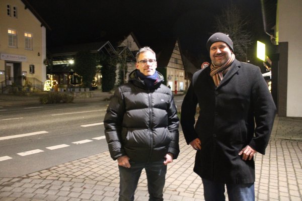 Christian Olschewski (rechts) und Mario Radtke haben Ideen, die Mittelstraße attraktiver zu gestalten. - © Nico Düllmann