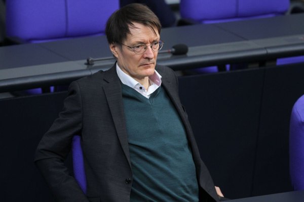 Gesundheitsminister Karl Lauterbach (SPD) wird im Rahmen der Krankenhaus-Reform immer wieder von den Ländern kritisiert. - © IMAGO/dts Nachrichtenagentur