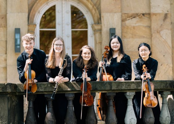 Das Detmolder Brahms Quintett eröffnet die Winterkonzerte in Bergkirchen. - © Bildrechte: Brahms Quintett