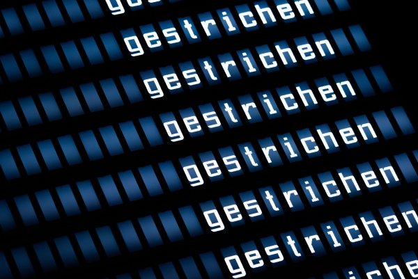 Verdi ruft Beschäftigte des öffentlichen Diensts und der Bodenverkehrsdienste zum erneuten Streik auf. In NRW sind die Flughäfen Köln/Bonn, Düsseldorf und Dortmund betroffen. - © Moritz Frankenberg/dpa