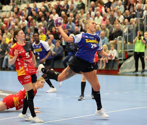 Das letzte Heimspiel im HSG-Dress bestreitet Stefanie Kaiser. - © Paul Cohen
