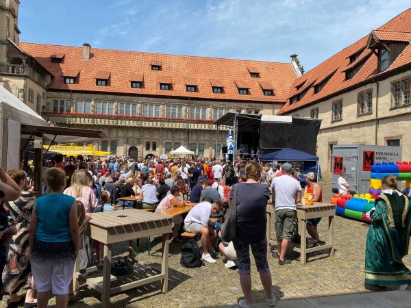 Beim Familienfest gibt es im und am Schloss richtig viel zu erleben. - © Landesverband Lippe