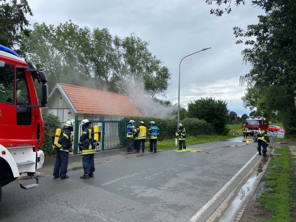 Brand in einer Trafostation an der Wittighöfer Straße in Leese. - © Feuerwehr Lemgo