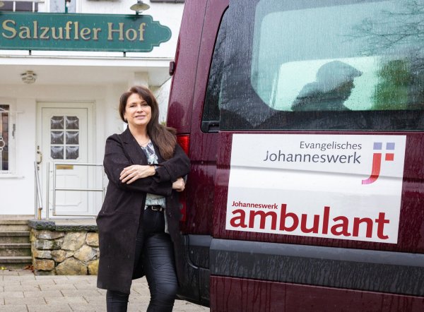 Anke Krietenstein hat die Tagespflege beim Feierabenhaus, die nun zum Ev. Johanneswerk gehört, am 1. Februar wiedereröffnet. - © Mike-Dennis Müller