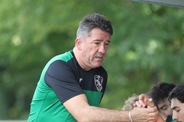 Seit September 2017 Trainer des Fußball-Bezirksligisten TSV Oerlinghausen: Miron Tadic. - © Oliver König