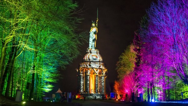 Bald ist es wieder soweit - Mitte März geht die Veranstaltung "Der Hermann leuchtet" in die nächste Saison. - © LightArt Show Production