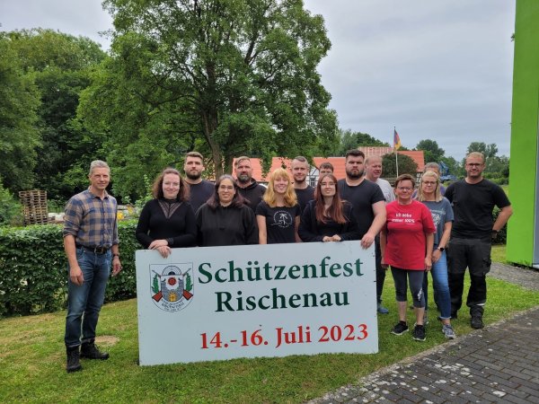 Die Rischenauer Schützen freuen sich auf ihr anstehendes Schützenfest. Erstmals mit dabei ist auch ein Kinderhofstaat. - © Schützenverein Rischenau