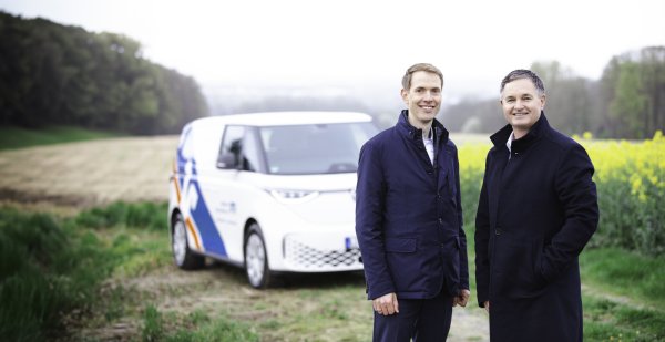 Der Vorstand der Volksbank Bad Salzuflen mit Matthias Smit (links) und Sprecher Matthias Kruse. - © Volksbank Bad Salzuflen