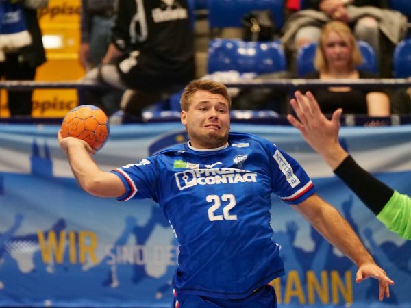Kian Schwarzer nimmt Maß. - © Jörg Hagemann