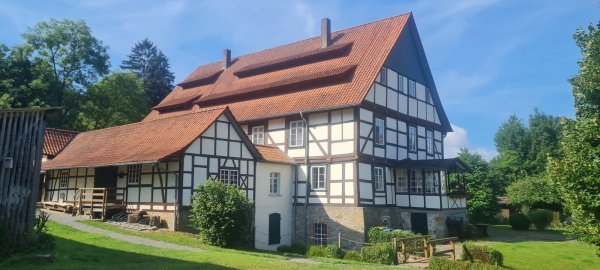 Die Papiermühle Plöger liegt idyllisch in Schieder-Schwalenberg - © Marianne Schwarzer