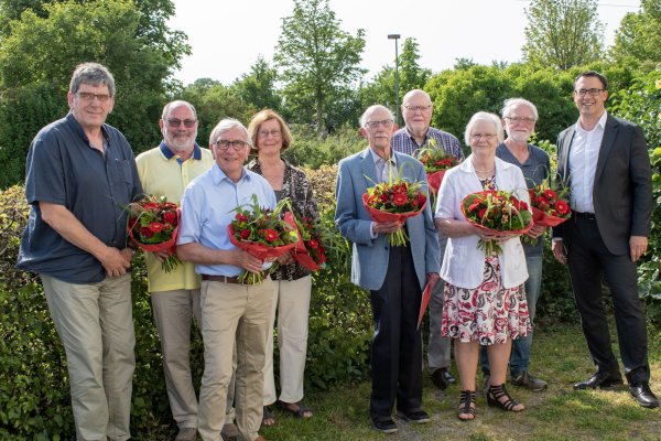 Der parlamentarische Staatssekretär im Bauministerium, Sören Bartol, ehrte zahlreiche Mitgleider des SPD- Stadtverbandes Horn- Bad Meinberg. - © SPD-Stadtverband Horn-Bad Meinberg