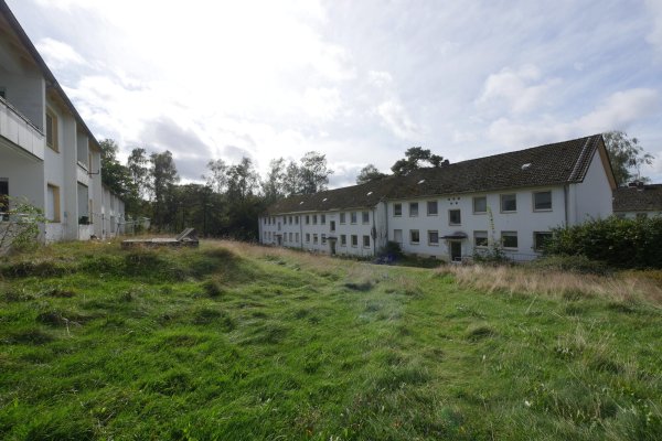 Die Augustdorfer Wohnsiedlung am Ehberg - auch als Siedlung "Am Dören" bekannt. - © Archivfoto: Jost Wolf