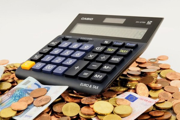 Für einige Bürger wird es in Sachen Grundsteuer im nächsten Jahr teurer. - © Pixabay