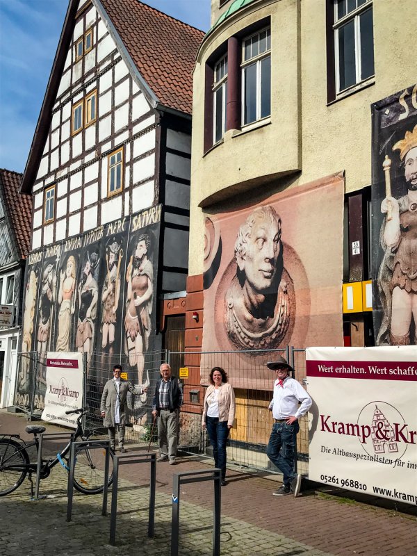 Auf das Projekt „Hanse-Center" freuen sich (von links) Manuela Kramp, Georg Kramp, Bundestagsabgeordnete Kerstin Vieregge und Investor Andreas Kramp. - © Büro Kerstin Vieregge