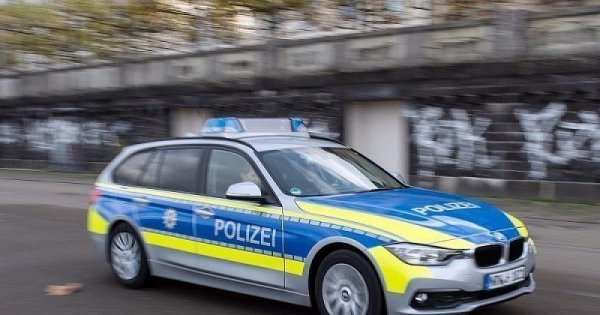 Drei Menschen wurden bei dem Unfall leicht veletzt. - © Bernhard Preuß