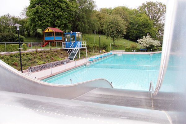 Das Freibad in Hohenhausen öffnet am Samstag.  - © Alexandra Strathmann