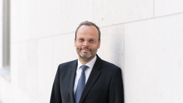 Dr. Felix Klein. - © Rene Bertrand