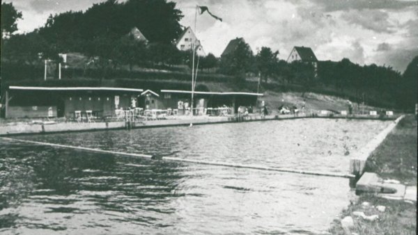 Die Berlebecker Batze gibt es seit inzwischen 100 Jahren - ein Grund zum feiern. - © Bildrechte: Freibadverein Berlebeck-Heiligenkirchen