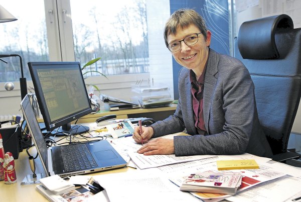 Katrin Tebben ist Leiterin des Niklas-Luhmann-Gymnasiums. - © Gunter Held