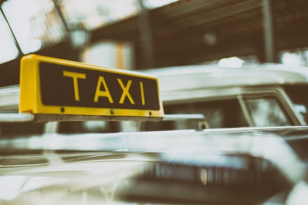 Der Taxifahrer hat um sein Leben gebangt. - © Symbolbild: Pixabay