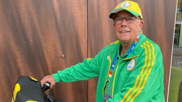 Norbert Werger freut sich auf die EM und seinen Einsatz als Volunteer. - © Sebastian Lucas
