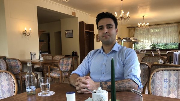 Arda Ber ist der neue Pächter des Hotel-Restaurants "Haus am See". Er will dort künftig gehobene französische Küche anbieten. - © Sven Kienscherf