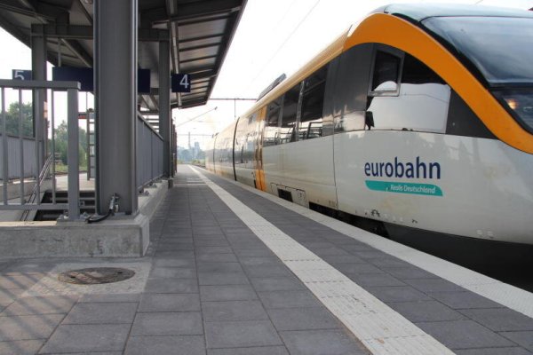 Das reduzierte Angebot der Eurobahn sorgt bei der lippischen Wirtschaft für Ärger. - © Cordula Gröne