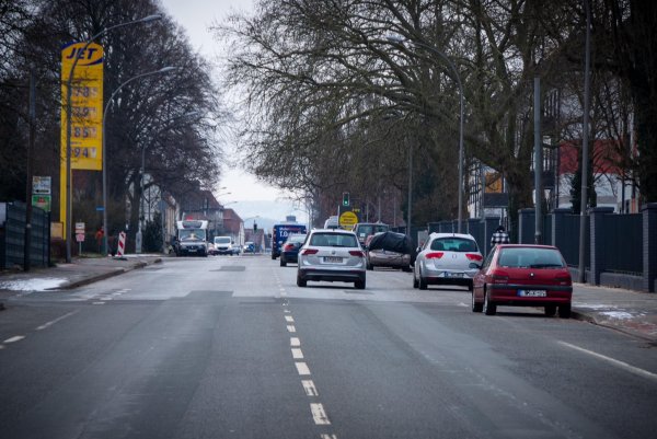Die Lemgoer Straße soll umgestaltet werden. Zunächst geht es ab diesem Sommer im nördlichen Bereich, nahe dem Nordring, mit den Bauarbeiten los. - © Raphael Bartling
