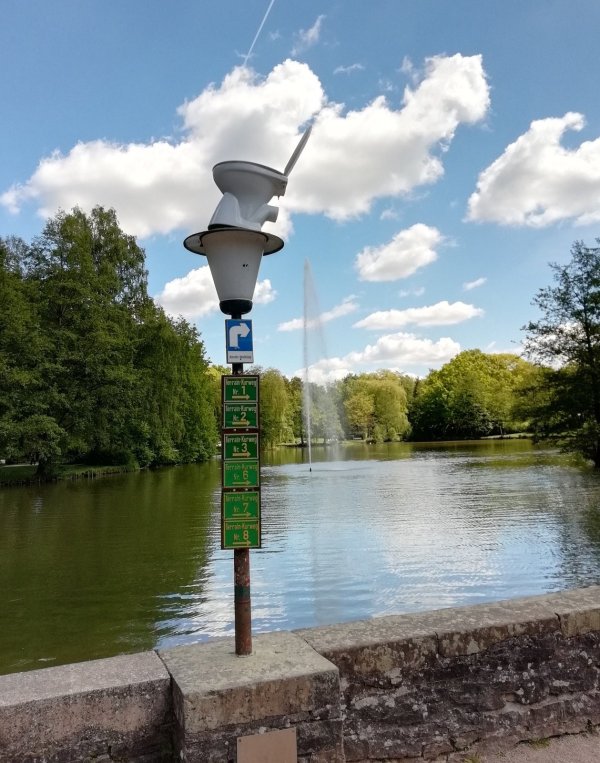 Ein ungewöhnliches Bild bot sich Spaziergängern im Kurpark. - © Axel Bürger