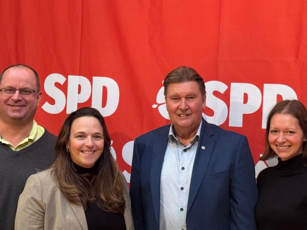 Der neu gewählte Vorstand der SPD Lippe (von links): Arne Brand, Katrin Freiberger, Jürgen Berghahn und Selina Sonnenberg. - © SPD Lippe