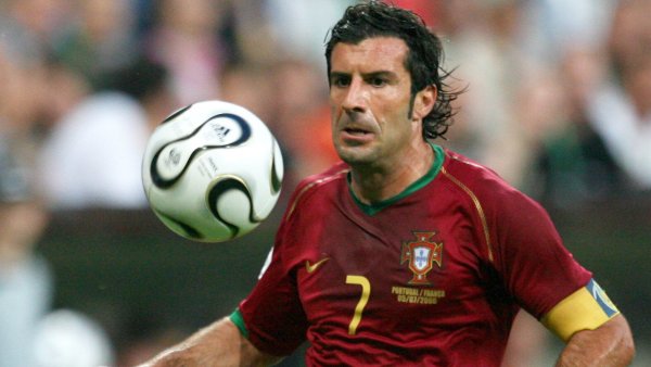 Luis Figo zählte bei der WM 2006 in Deutschland zu den größten Stars der Portugiesen. - © Peter Kneffel/dpa