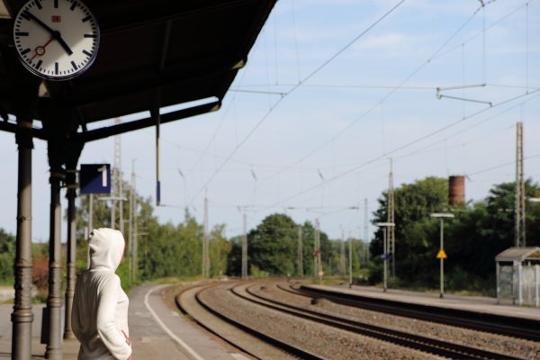 In Horn mussten die Fahrgäste eines Zugs evakuiert werden. - © Symbolfoto: Pixabay