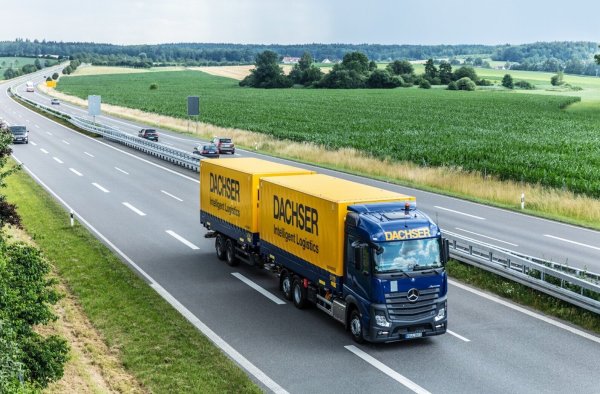 Allein in Lockhausen arbeiten mehr als 330 Menschen für Dachser. - © Dachser Deutschland