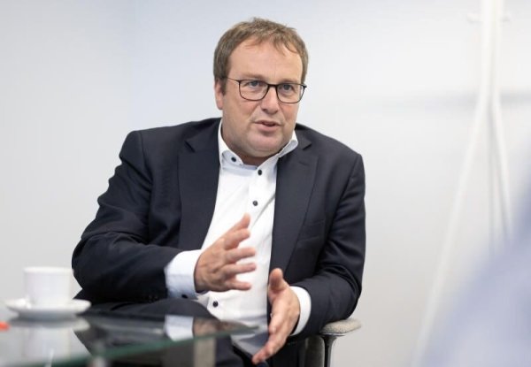 NRW-Umweltminister Oliver Krischer (Grüne) attestiert der Region nach wie vor gute Chancen für einen Nationalpark Egge. - © Oliver Krato