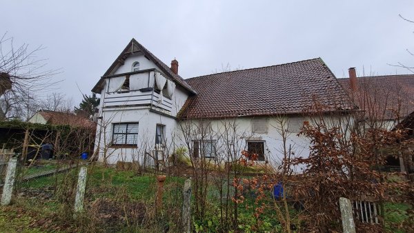 Die Blomberger Immobilien- und Grundstücksverwaltung hatte das Haus im Fensterweg 8 im vergangenen Jahr ersteigert. Daran sieht die Staatsanwaltschaft nichts Unrechtes. - © Marianne Schwarzer
